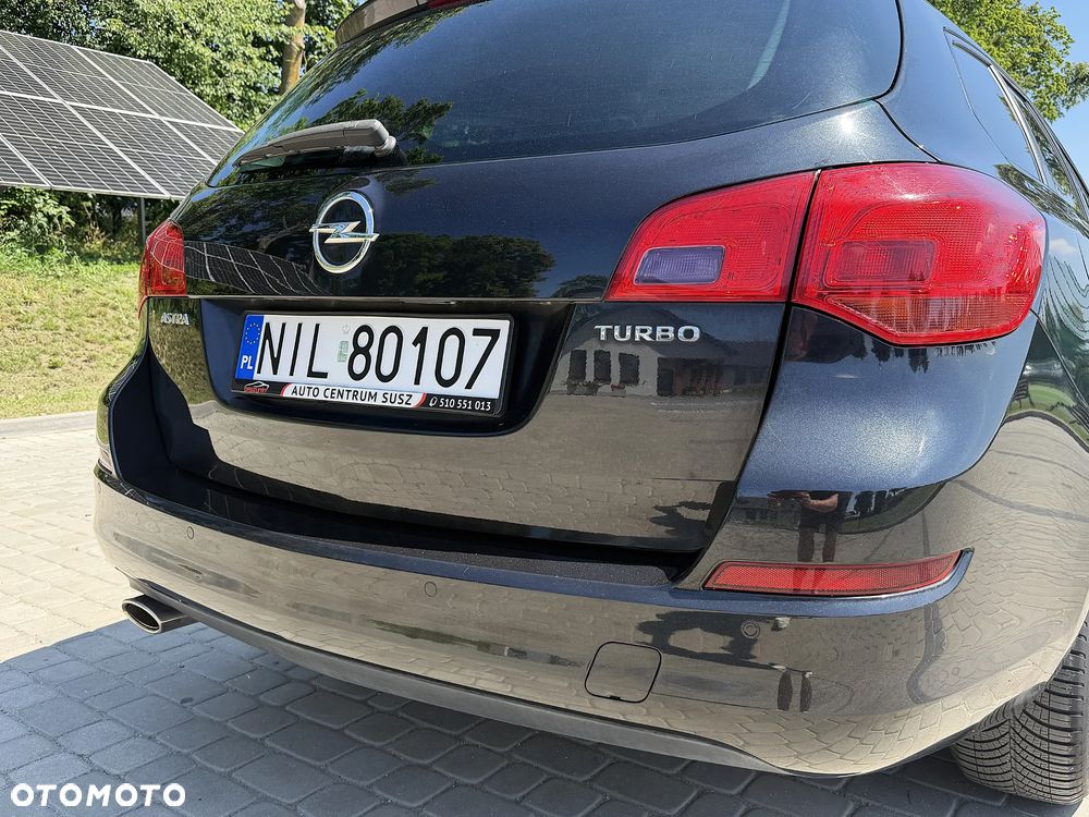 Opel Astra 1.4 Turbo 150 Jahre - 28