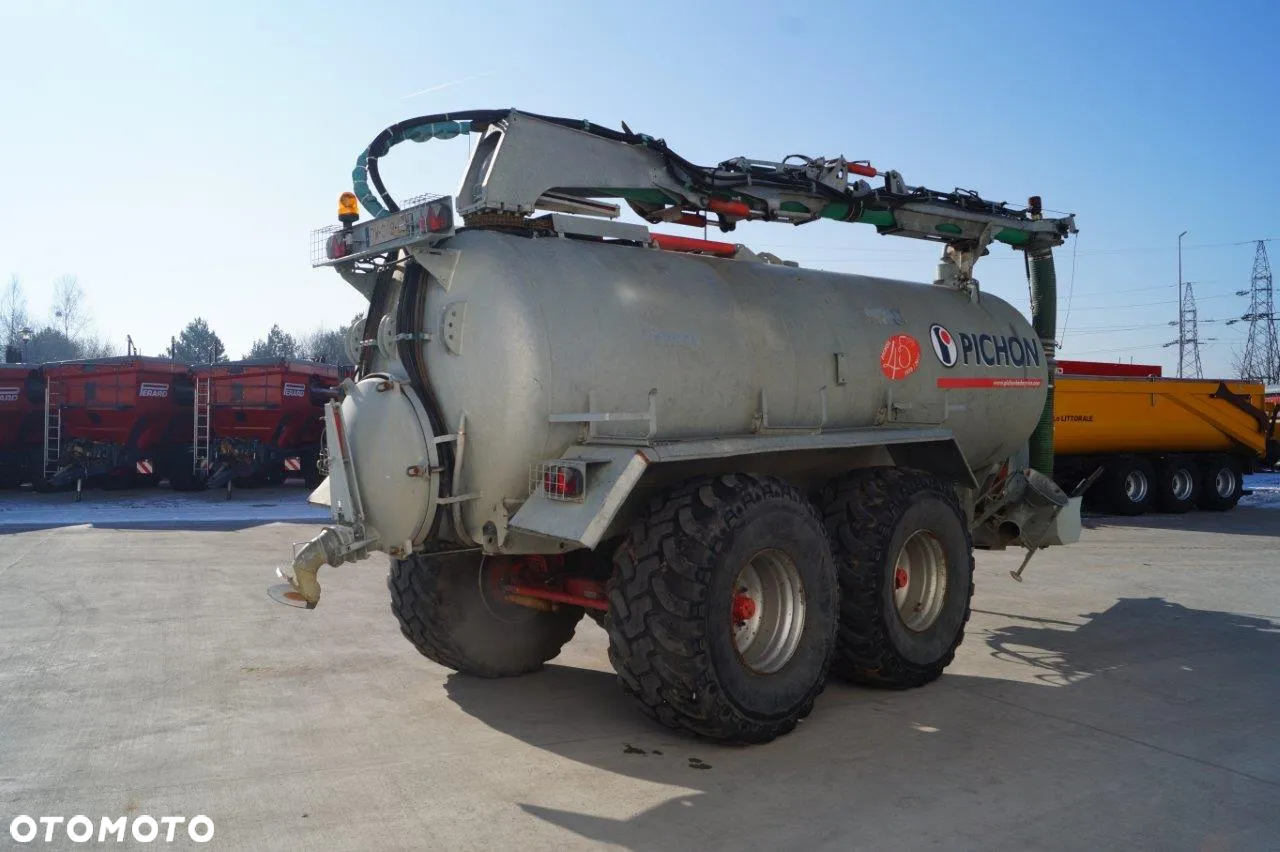 Pichon Wóz Asenizacyjny TCI 15700 z ramieniem górnym - 22