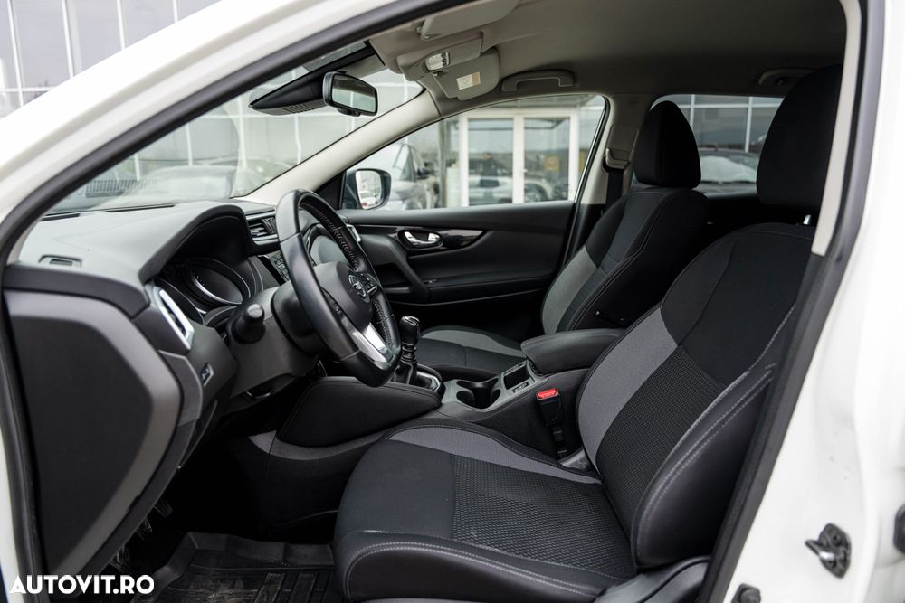 Nissan Qashqai 1.6 DCI Xtronic N-Connecta - 12
