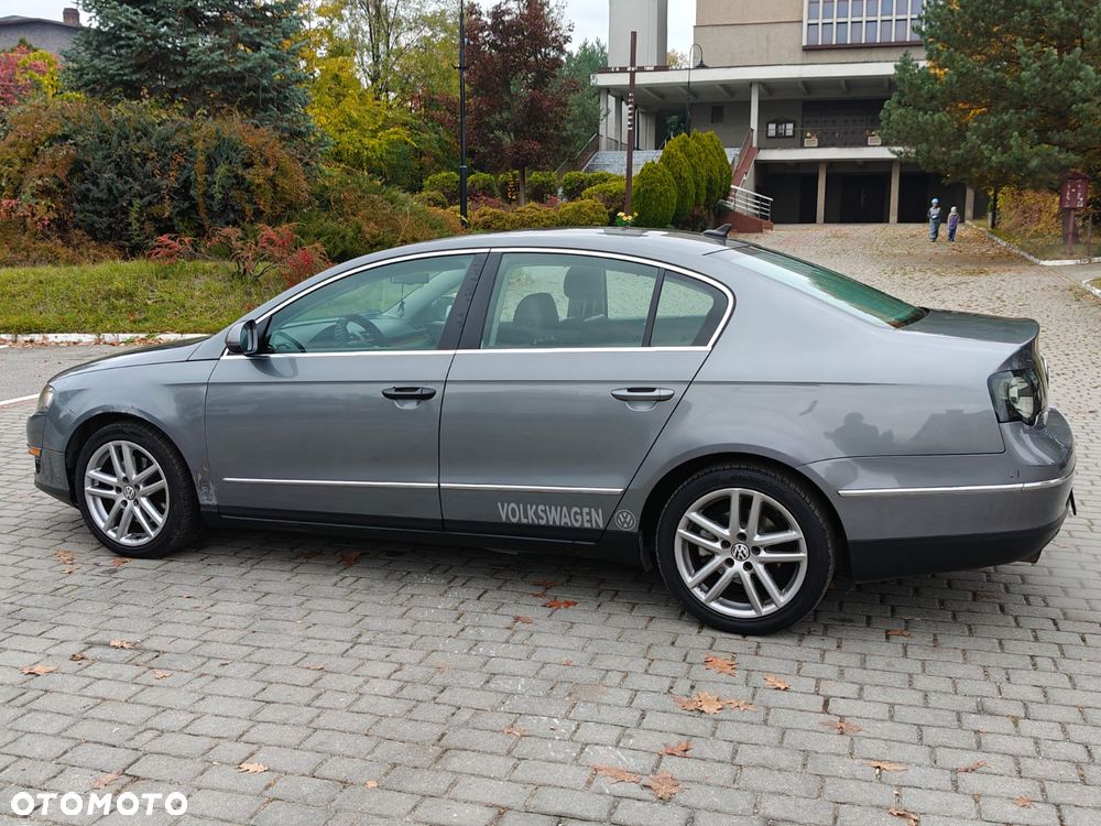 Volkswagen Passat 2.0 FSI Automatik Highline - 33