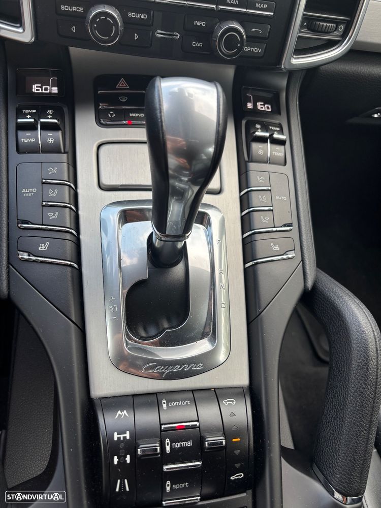 Porsche Cayenne II Platinum Edition - 11