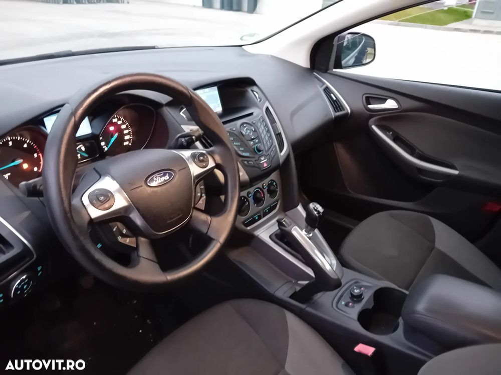 Ford Focus Turnier 1.6 TDCi DPF Start-Stopp-System Business - 6