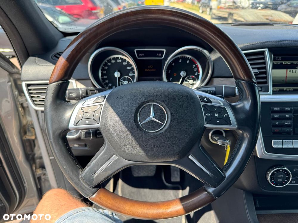 Mercedes-Benz GL - 15