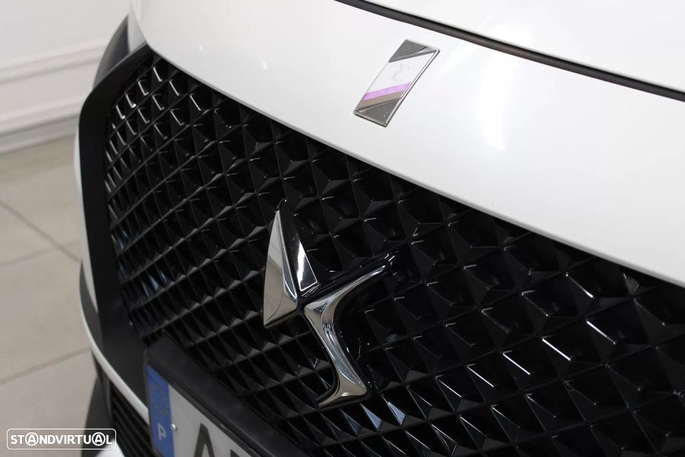 DS DS7 Crossback E-TENSE 4x4 PERFORMANCE LINE - 10
