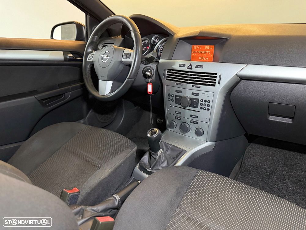 Opel Astra GTC 1.7 CDTI DPF Sport - 12