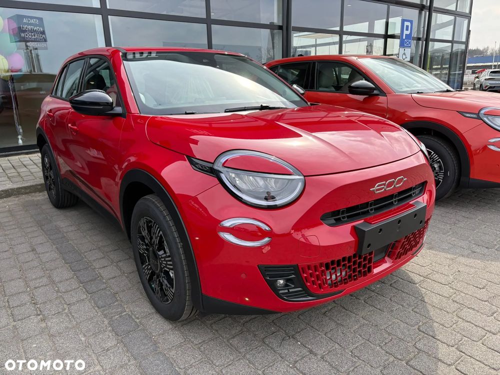 Fiat 600 1.2 Turbo Icon eDCT - 3