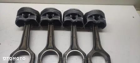 TŁOK BMW 2,0 BENZYNA _N43B20_E60 E90_NADWYMIAR 0.50 SUPER STAN - 1