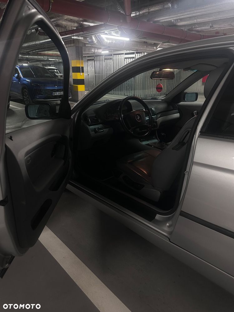 BMW Seria 3 316ti - 11