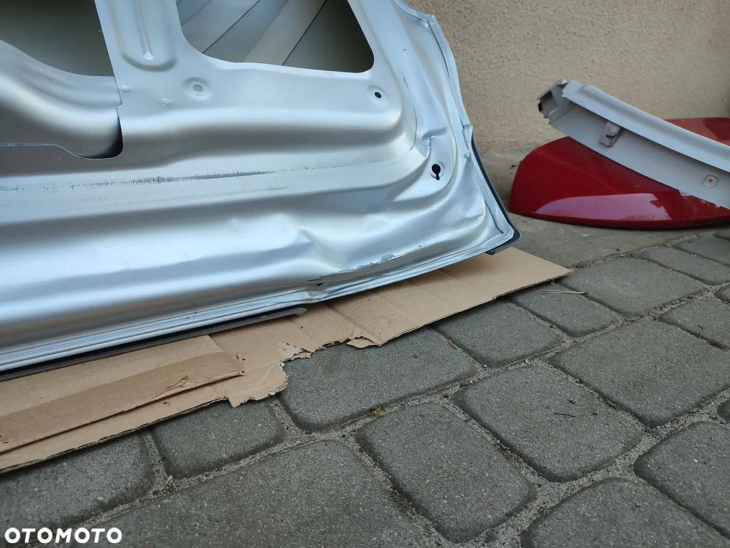 FIAT 500L Klapa bagażnika po lifcie 2018 kolor srebrny - 15