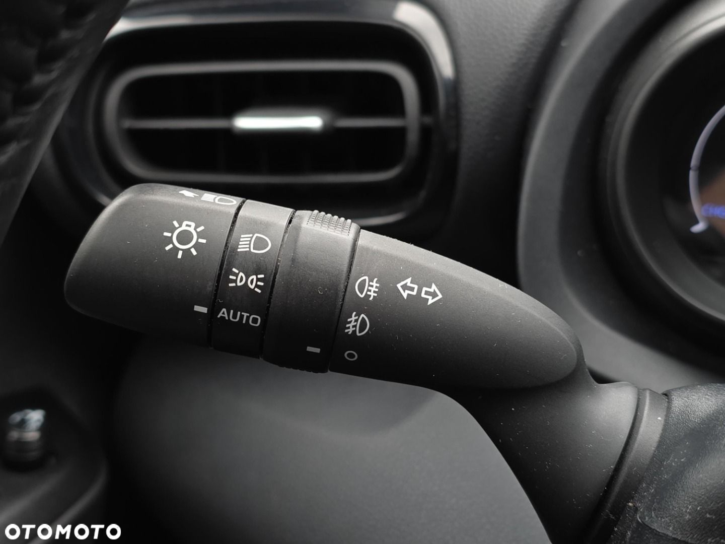 Toyota Yaris Cross - 13