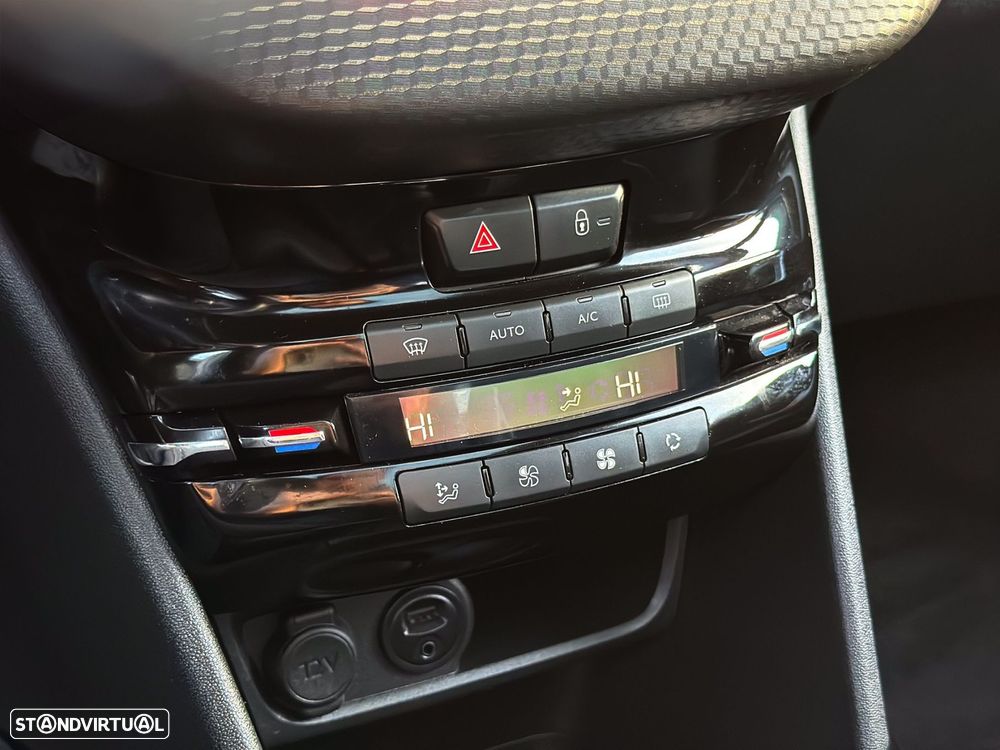 Peugeot 2008 1.6 BlueHDi Active - 21