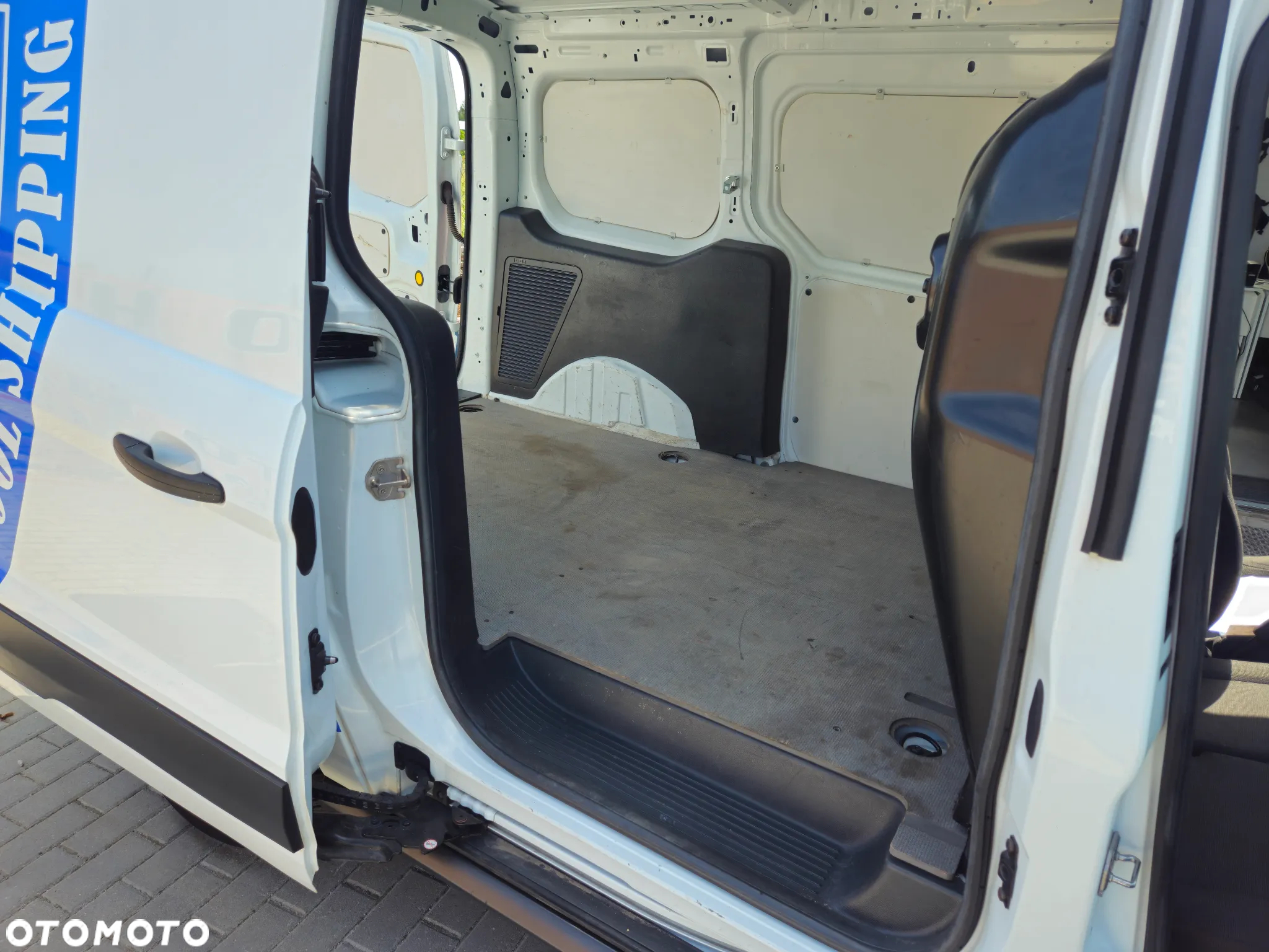 Ford Transit Connect - 13