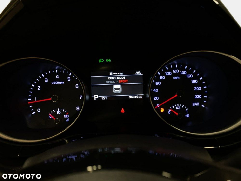Kia XCeed - 27