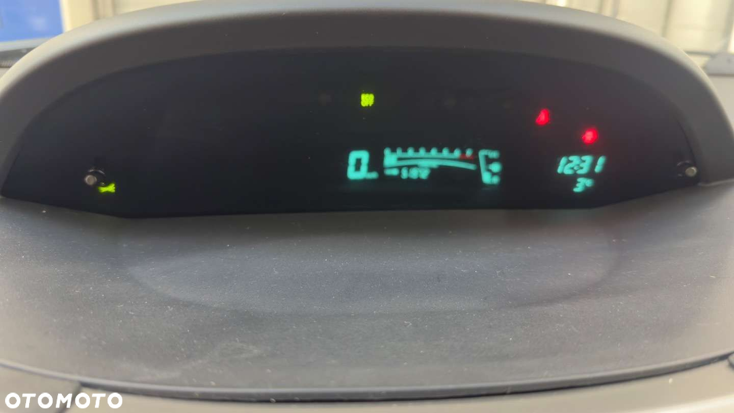 Toyota Yaris - 23