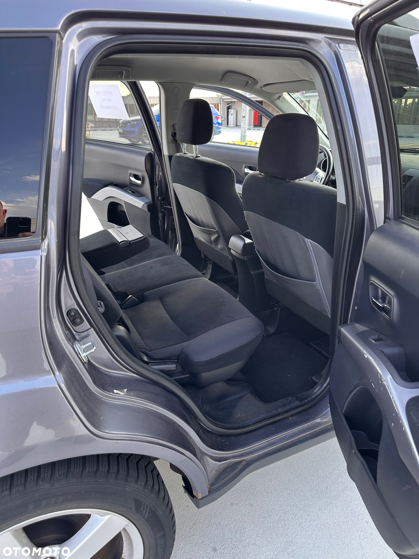 Mitsubishi Outlander - 16