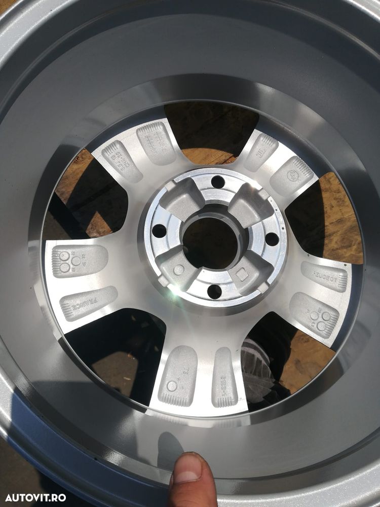 JANTE NOI PEUGEOT R15 4X108 - 2