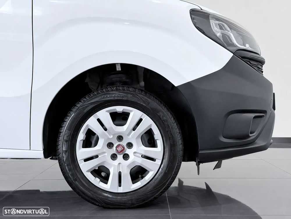 Fiat DOBLO CARGO 1.3 M-JET 95 CV - 3 LUGARES - IVA DEDUTIVÉL - 8603 KM - 49