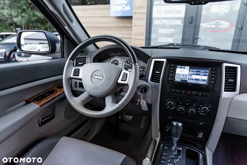 Jeep Grand Cherokee 4.7 4x4 Limited - 27