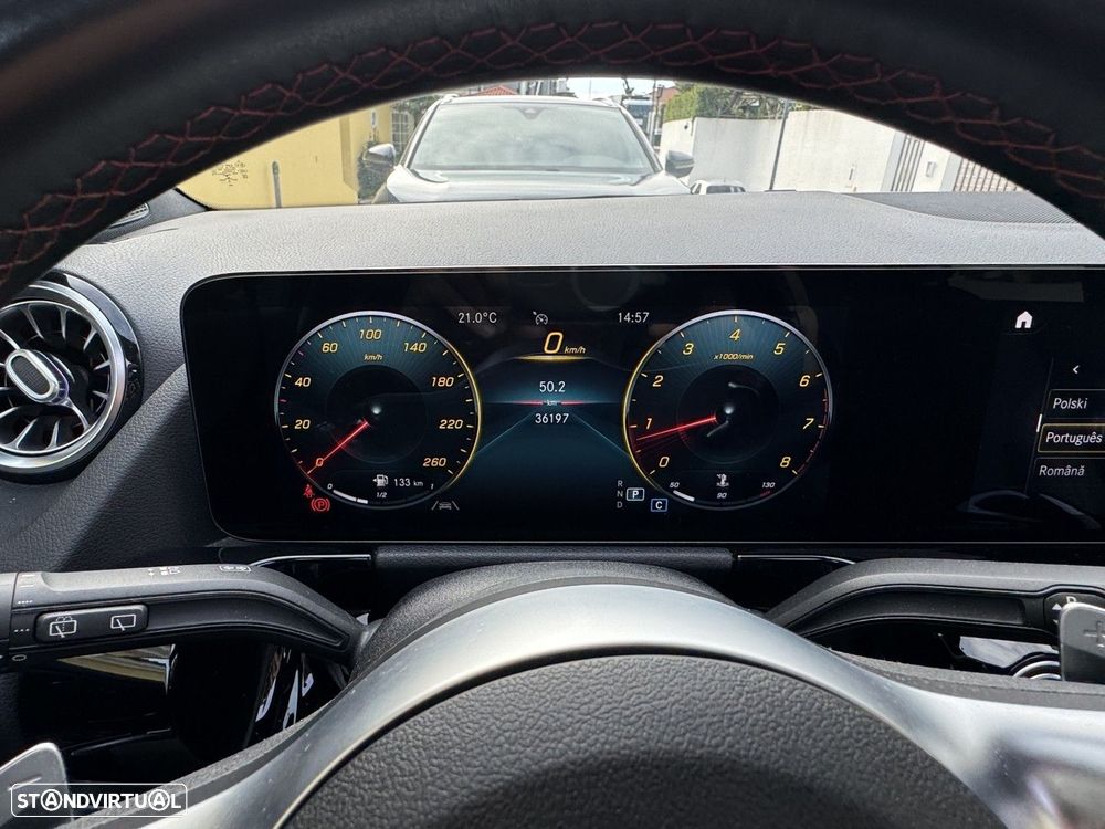 Mercedes-Benz GLA 250 4Matic AMG Line - 27