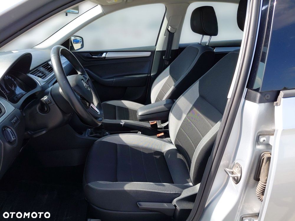 Skoda RAPID 1.0 TSI Ambition - 10