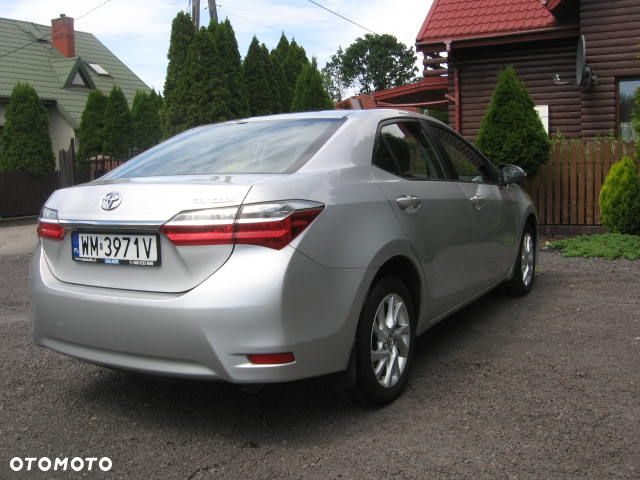 Toyota Corolla 1.6 Premium - 11