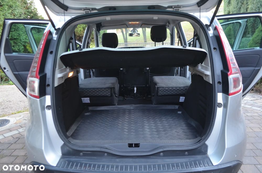 Renault Scenic - 9