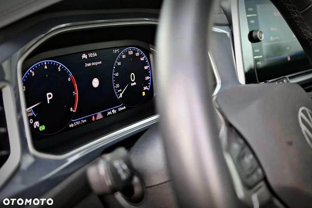 Volkswagen T-Roc 1.5 TSI Style DSG - 17