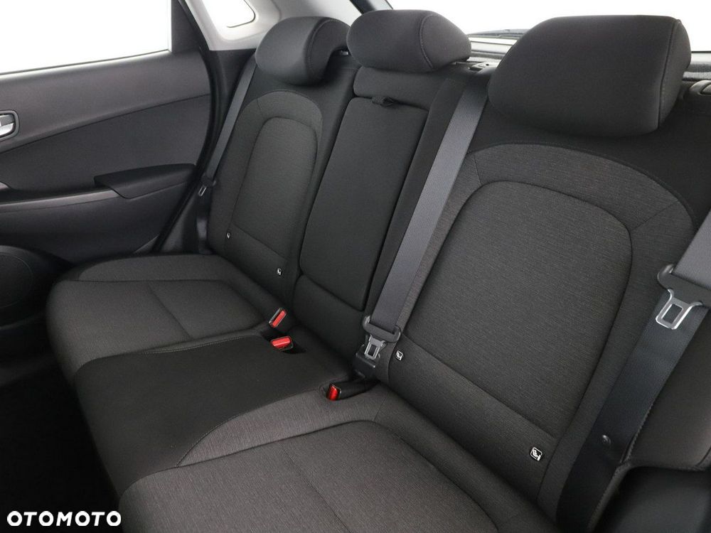 Hyundai Kona Select - 17