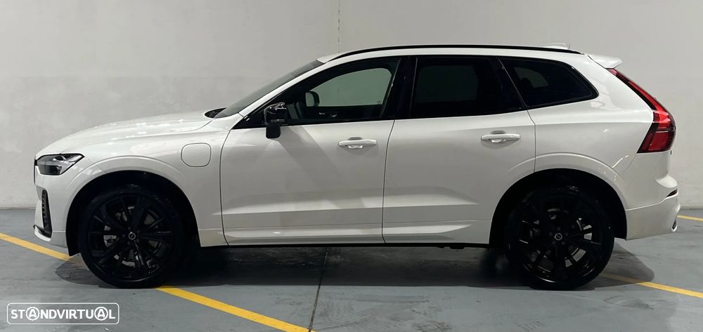 Volvo XC 60 2.0 T6 PHEV Black Edition AWD - 8