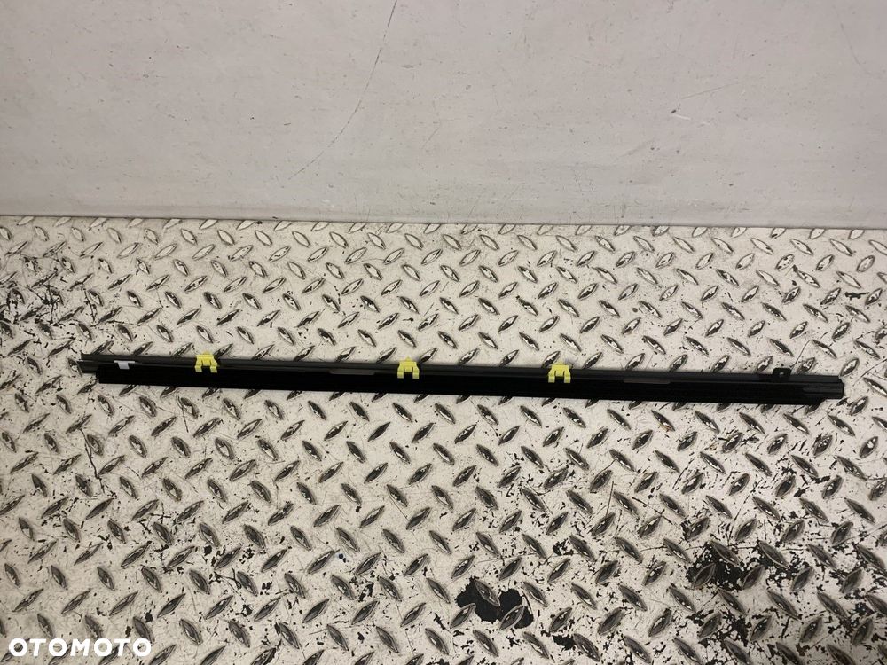 NOWA ORYGINALNA LISTWA USZCZELKA ZGARNIAJĄCA DRZWI LEWYCH PRZEDNICH SUBARU FORESTER 02-08 61280SA010 - 3