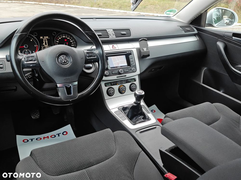 Volkswagen Passat Variant - 17