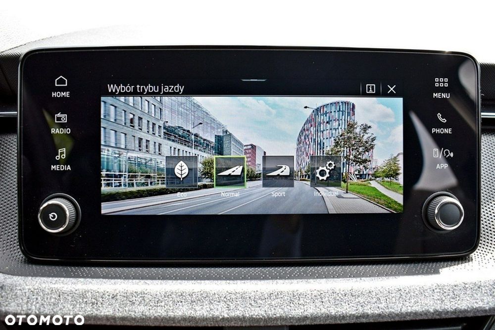 Skoda Kamiq 1.0 TSI Selection - 23