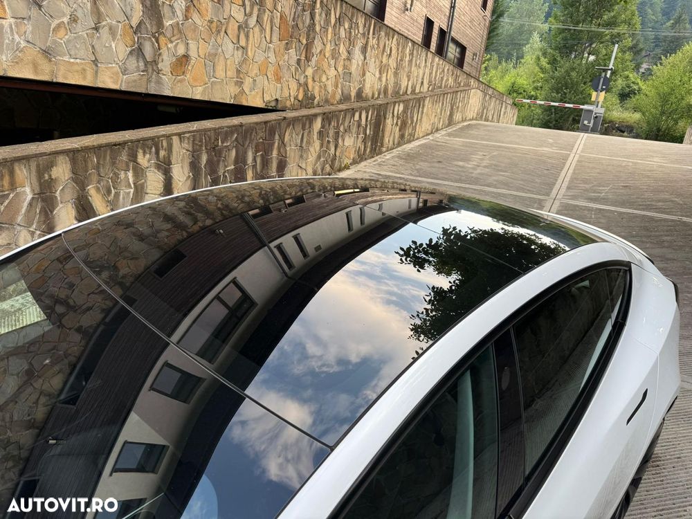 Tesla Model 3 Performance - 9