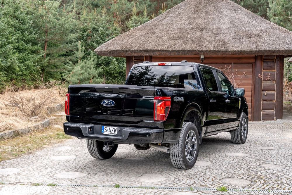 Ford F150 - 4