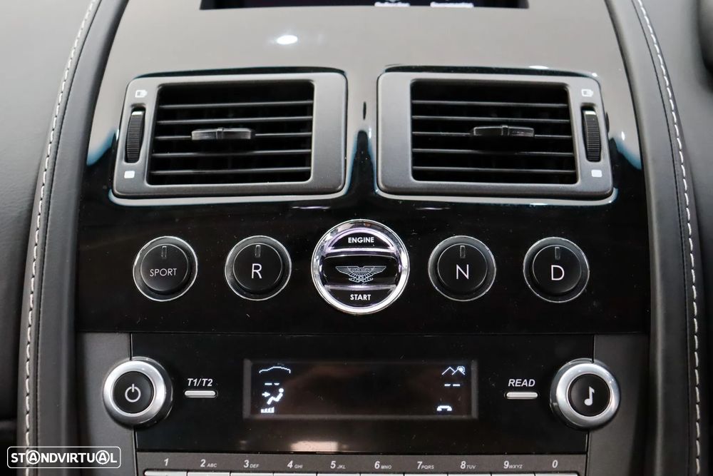Aston Martin Vantage Coupe V8 Sportshift - 39