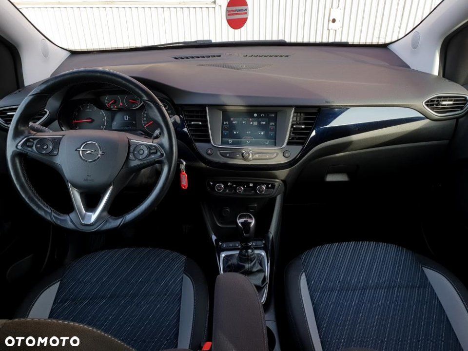 Opel Crossland X - 10