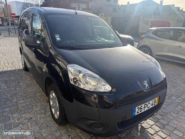 Peugeot BERLINGO 1.6 HDI 3L LONGA (90CV) - 12