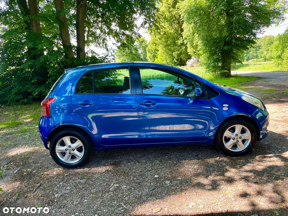 Toyota Yaris 1.3 Luna Hit - 4