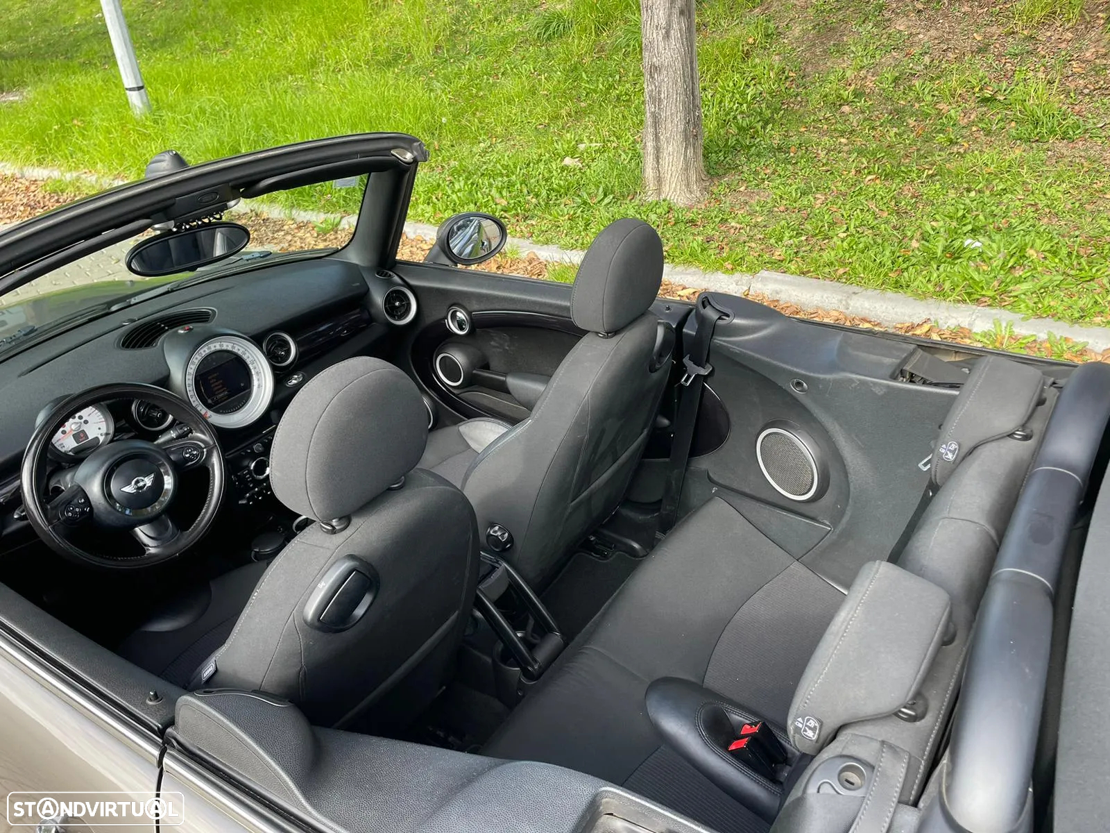 MINI Cabrio Cooper D - 19