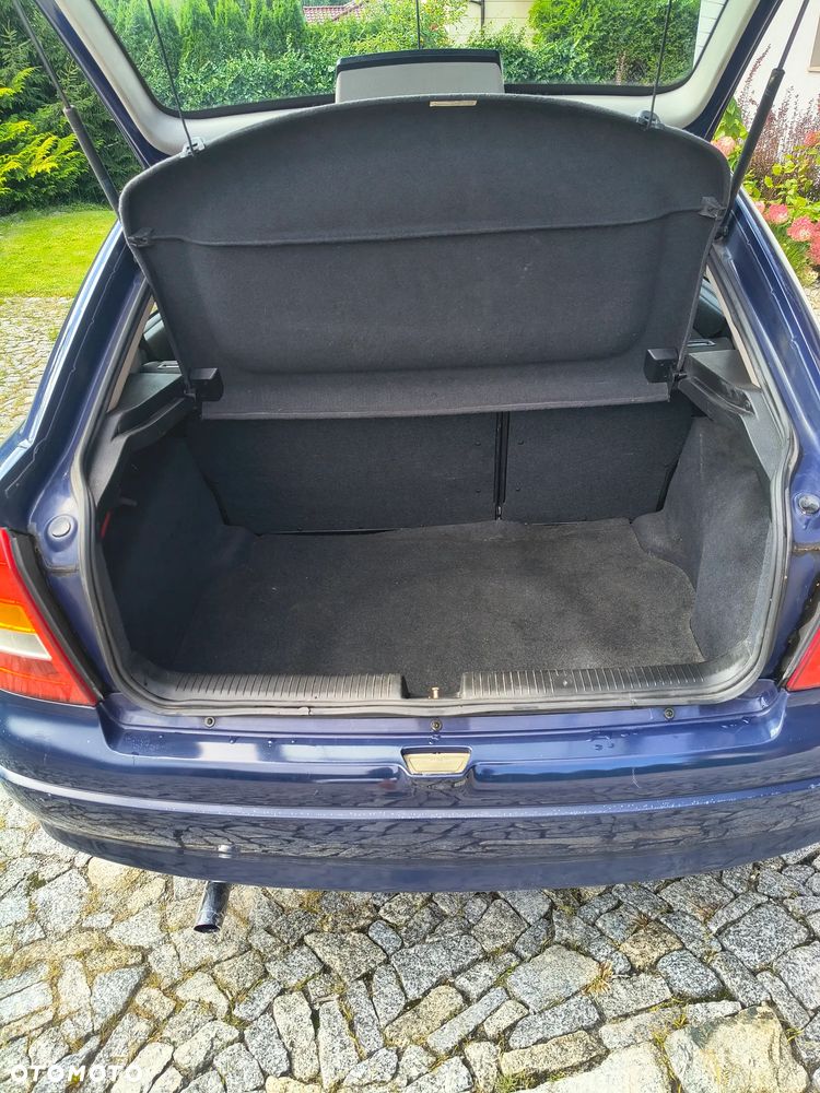 Opel Astra - 12