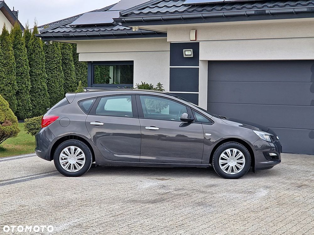 Opel Astra 1.4 150 Jahre - 16