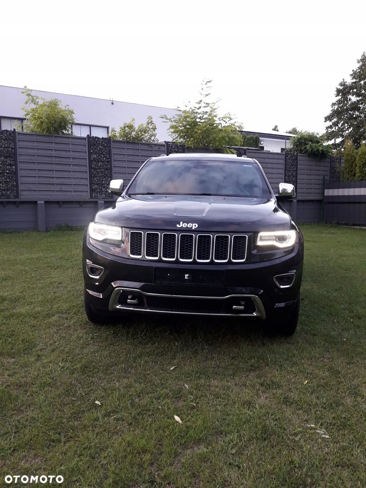 Jeep Grand Cherokee - 31
