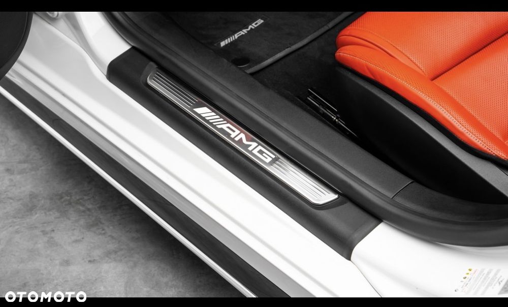Mercedes-Benz SL 63 4Matic+ SPEEDSHIFT MCT 9G - 11