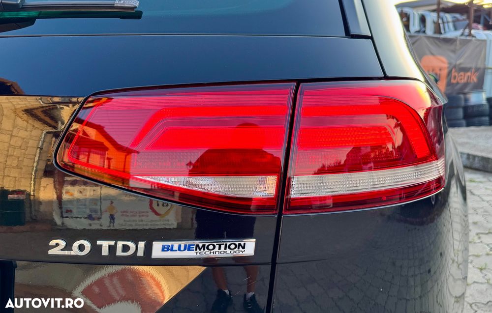 Volkswagen Passat 2.0 TDI DSG Comfortline - 24