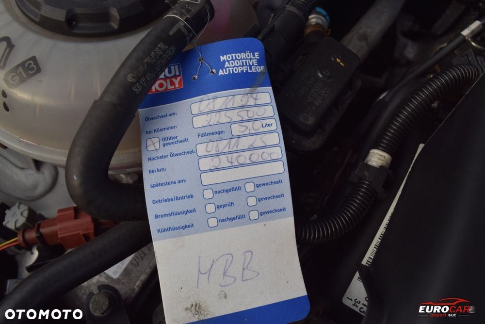 Volkswagen Passat - 38