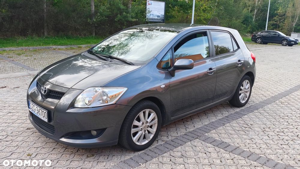 Toyota Auris 2008 photo 3