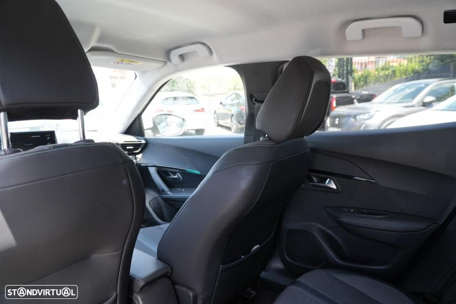 Peugeot 2008 PureTech 130 EAT8 Allure Pack - 9