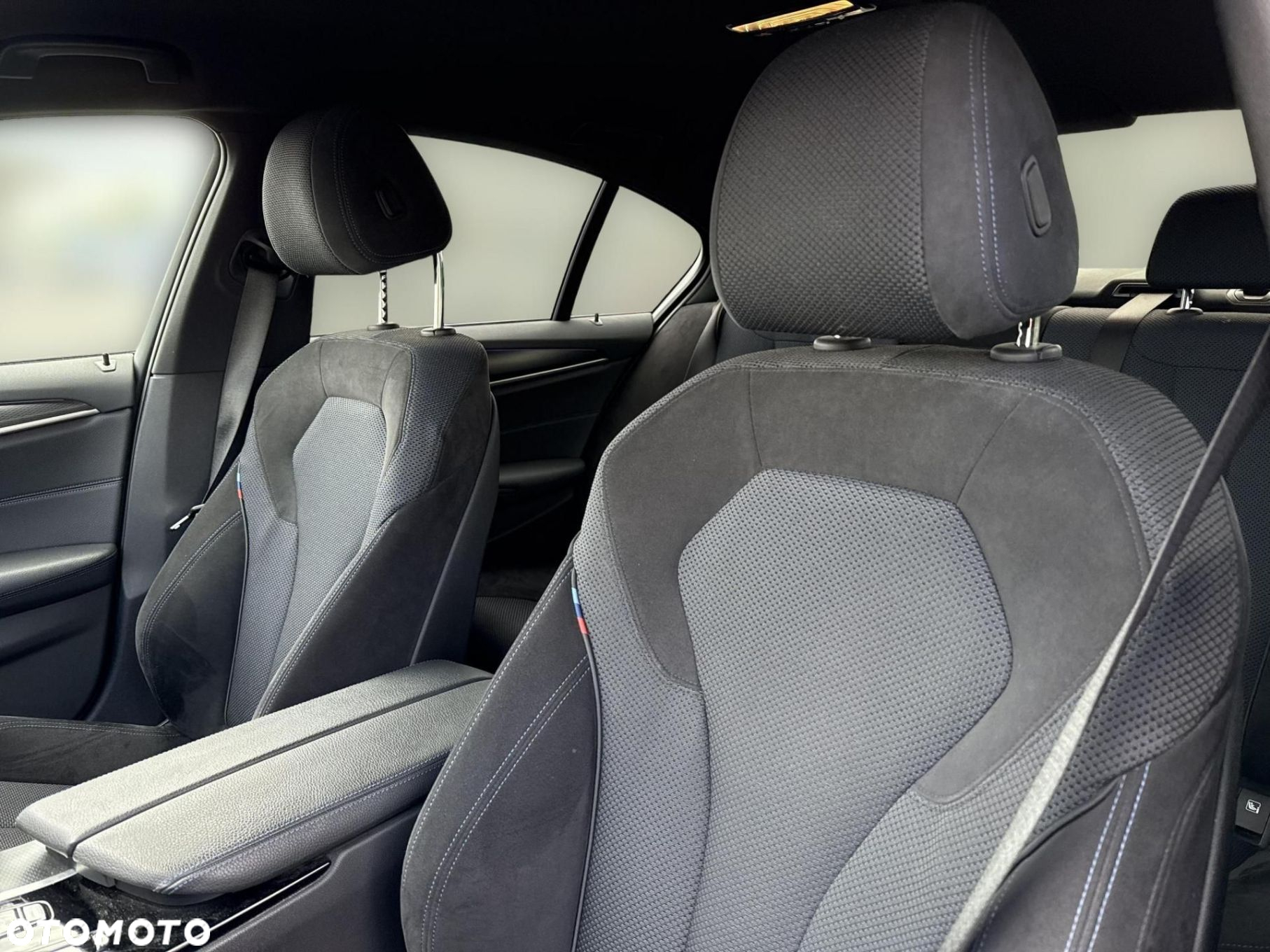 BMW Seria 5 520d xDrive M Sport sport - 11