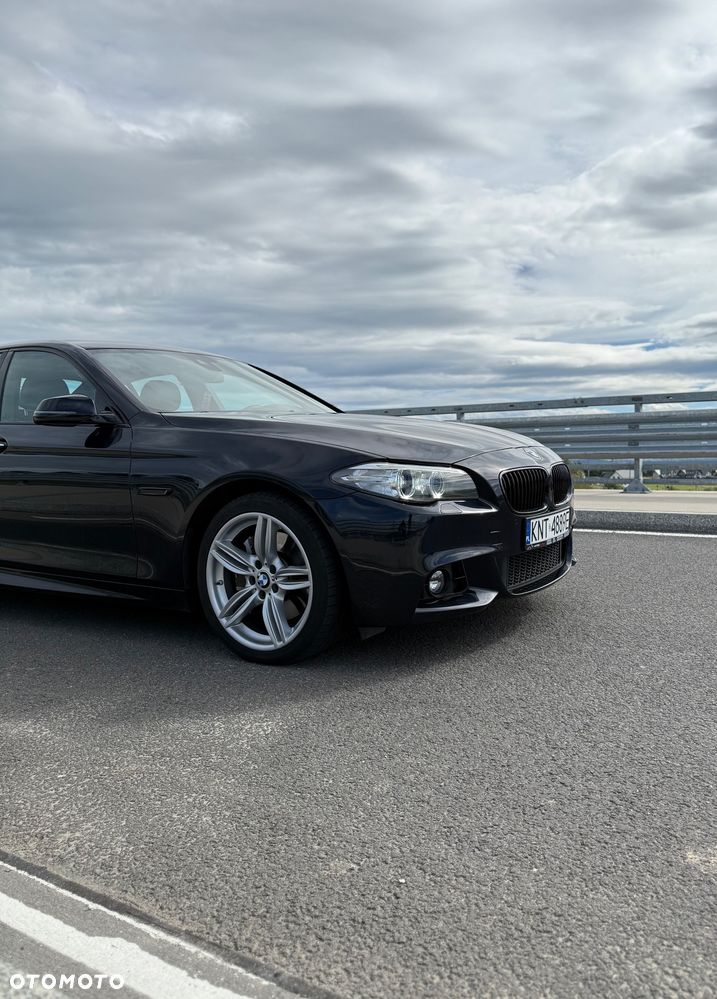 BMW Seria 5 525d xDrive - 5