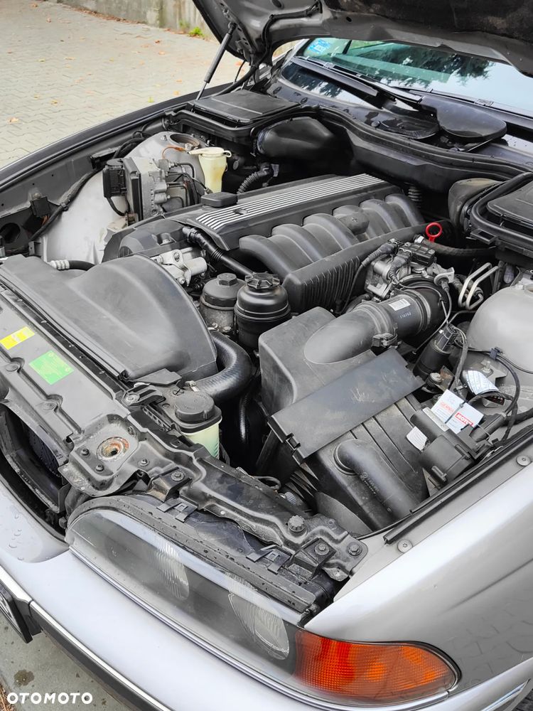 BMW Seria 5 528i - 19